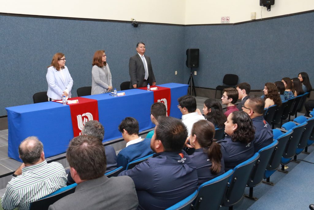 UAA premia a los ganadores de las Olimpiadas Estatales de Biología y Química 2019