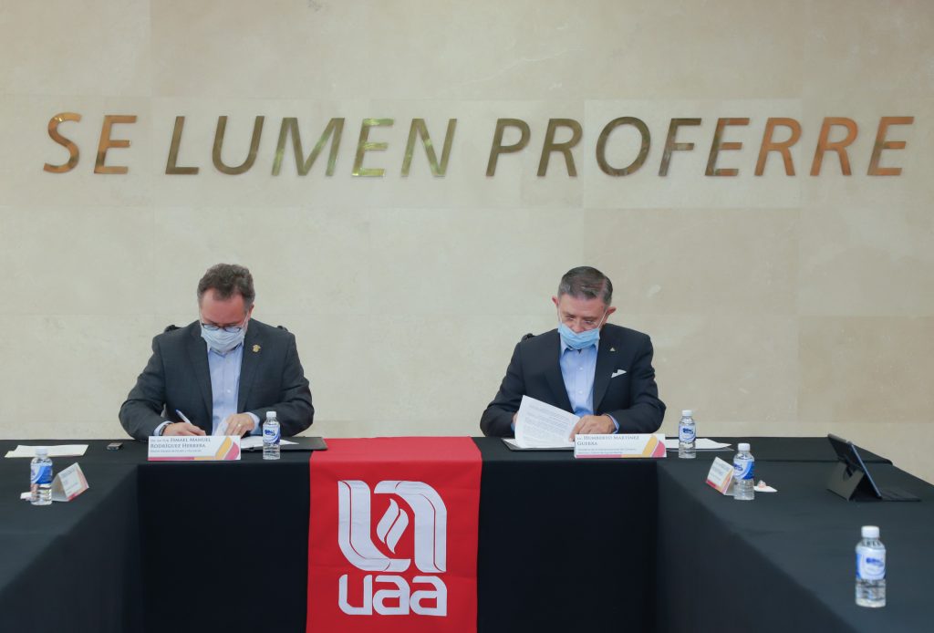 UAA y CANACO firman convenio de colaboración en favor de las MIPyMES locales