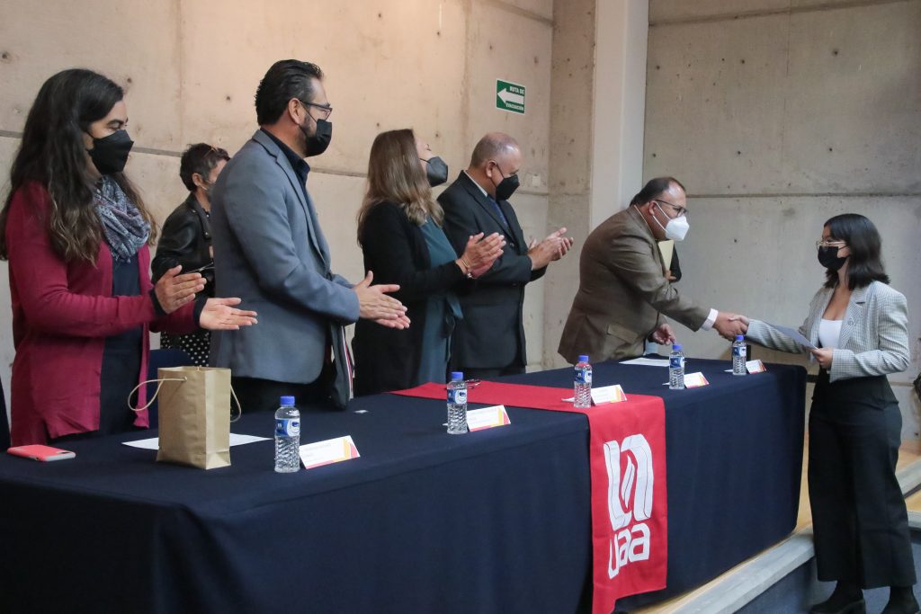 Estudiantes de BachUAA entre los representantes estatales en Olimpiadas Nacionales de la Ciencia