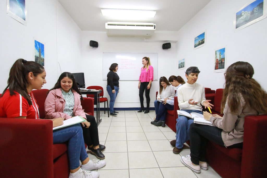 Últimos lugares para cursos de extensión de idiomas en la UAA