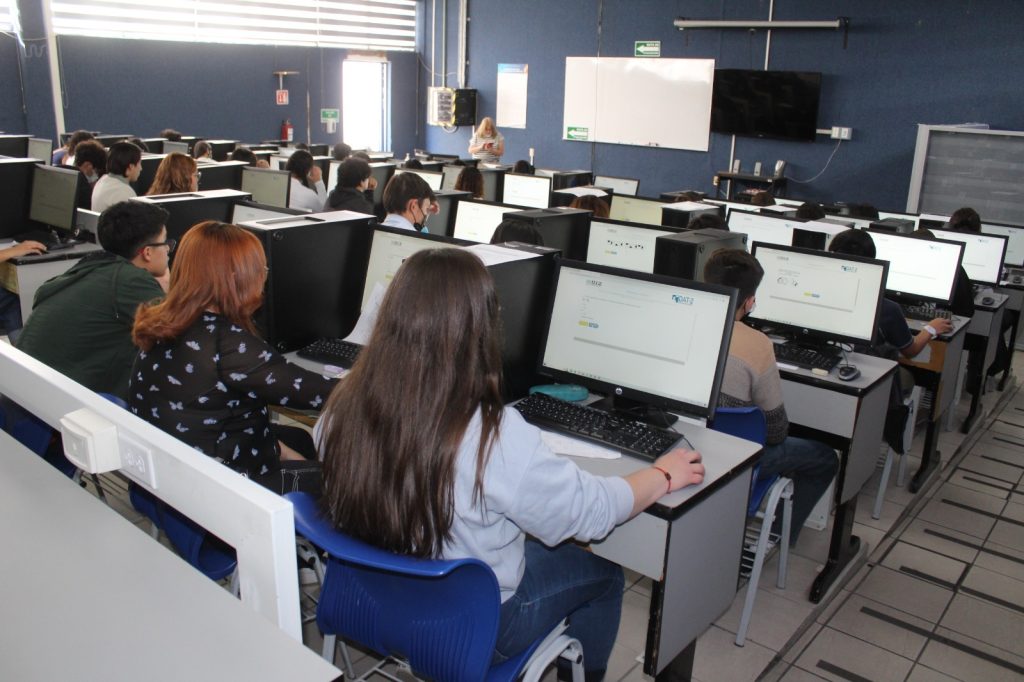 Mil 300 alumnos del Bachillerato de la UAA realizaron las pruebas diagnósticas “DAT-2” y “Explora”