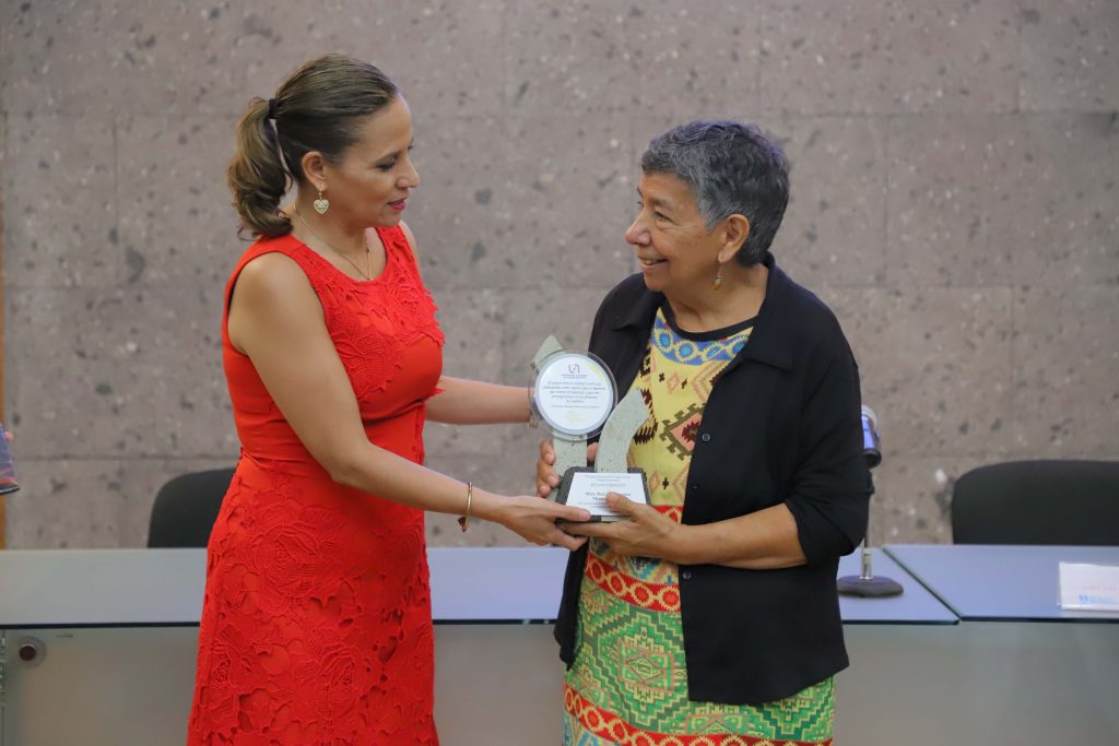 Conmemoran 60 años de la Licenciatura en Trabajo Social de la UAA con homenaje a destacada académica