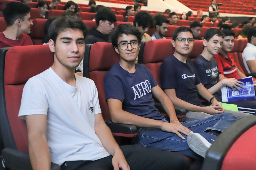 Alumnos de nuevo ingreso a la UAA participan en cursos de inducción