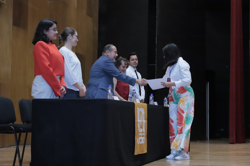 “En México, 7 de cada 10 personas viven con sobrepeso”, detalló conferencista en la UAA  