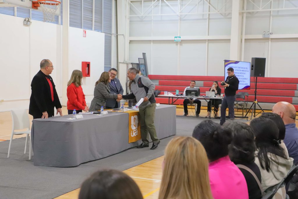 Con el tema “Educación para la Paz” el Centro de Educación Media de la UAA dio la bienvenida a su personal docente