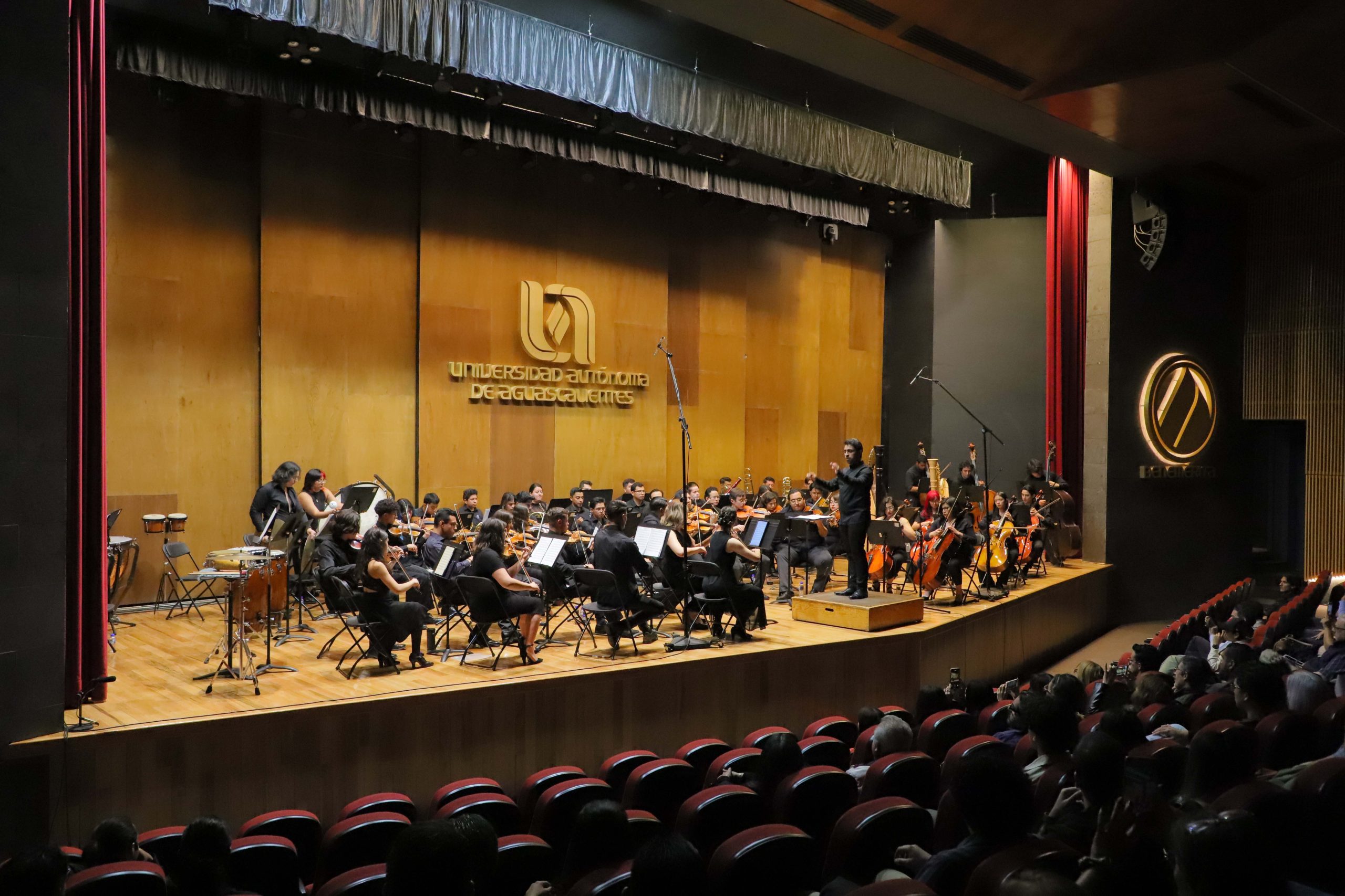 Orquesta Filarmónica de la UAA: un puente entre el talento y la emoción